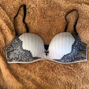 Victoria Secret Push Up Bra 34B